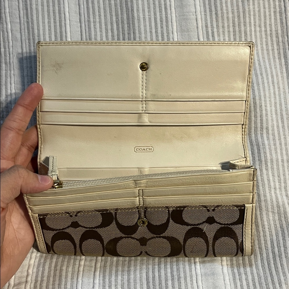 Coach Signature Brown and Cream Wallet - Picture 2 of 4